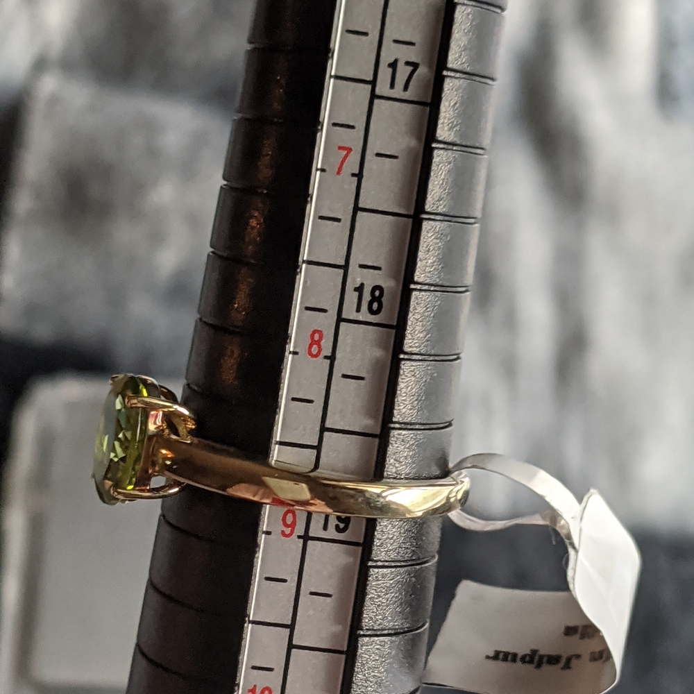 Peridot Ring - Picture 6 of 8